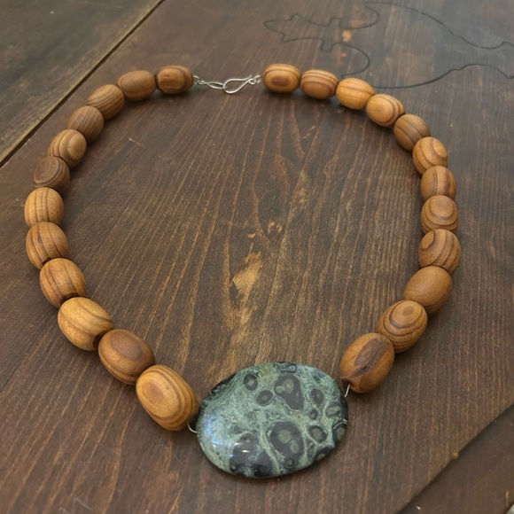 Handmade wood circular 24 inches of beads with crocodile jasper stone in middle - Picture 1 of 8